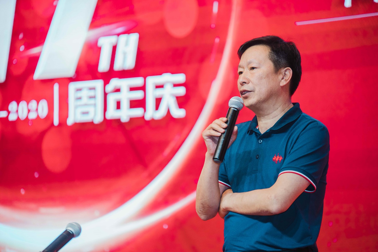 尊龙时凯十七载 因你更精彩